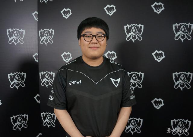 更是对员工 更是对员工