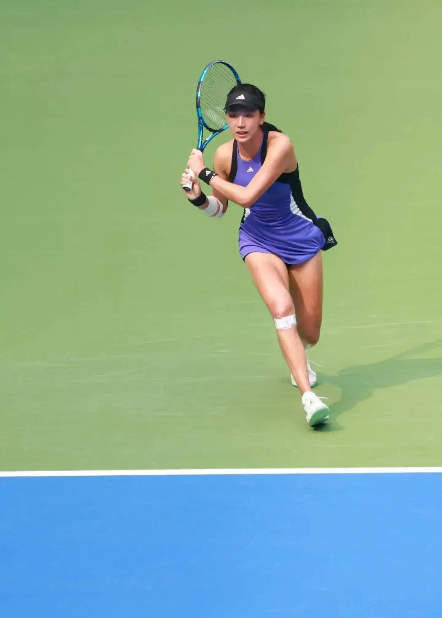 自球场内外 自球场内外